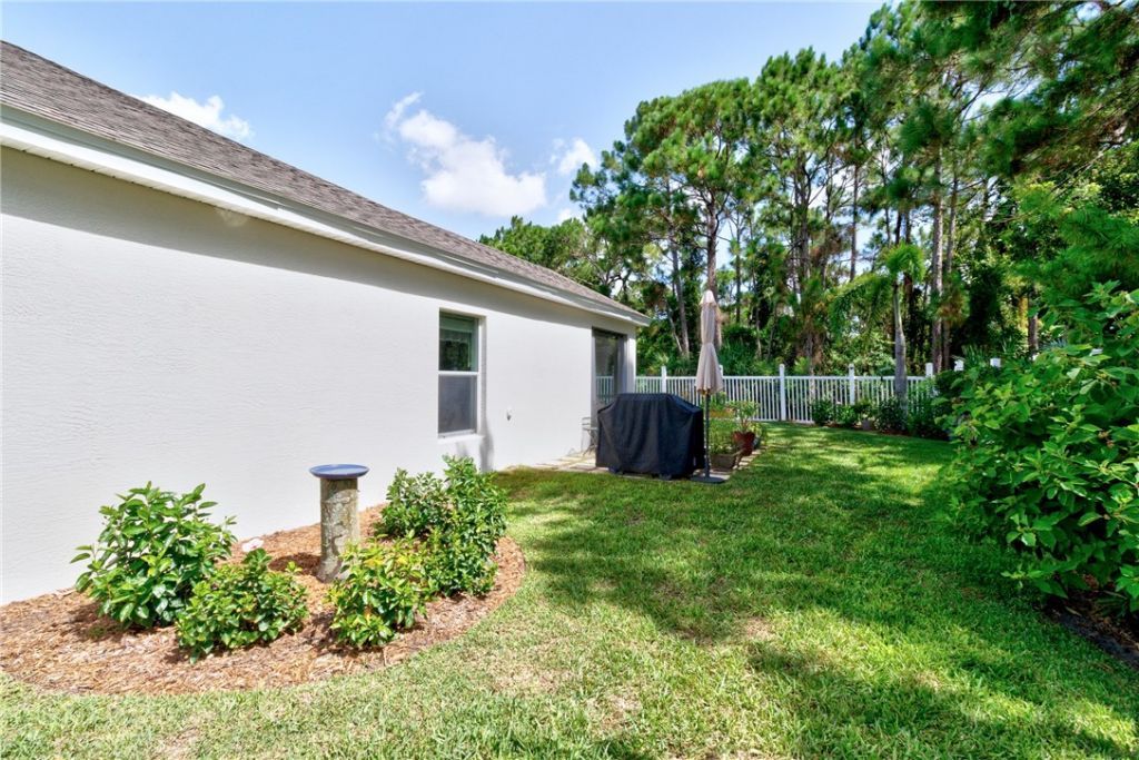 250 Briarcliff Circle, Sebastian, FL 32958 Photo
