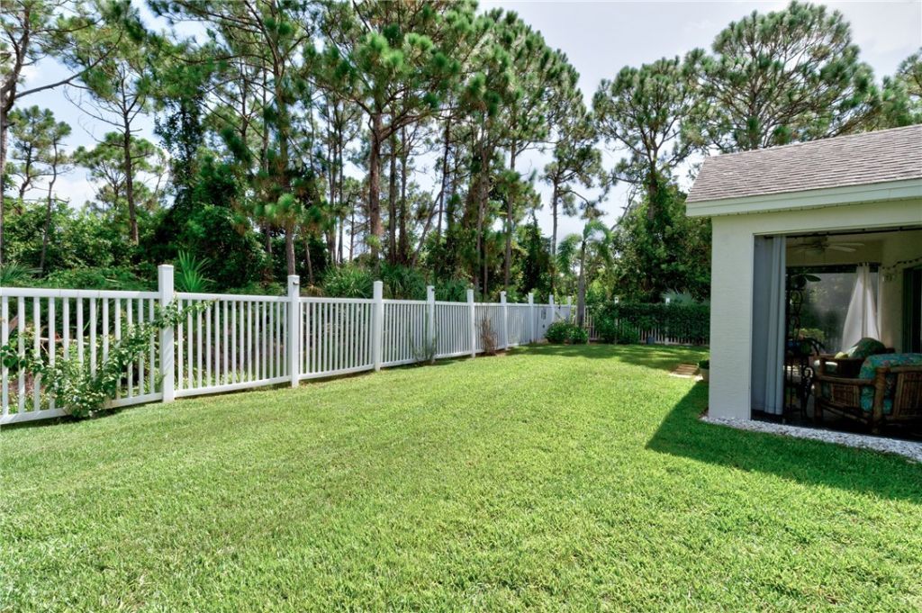 250 Briarcliff Circle, Sebastian, FL 32958 Photo