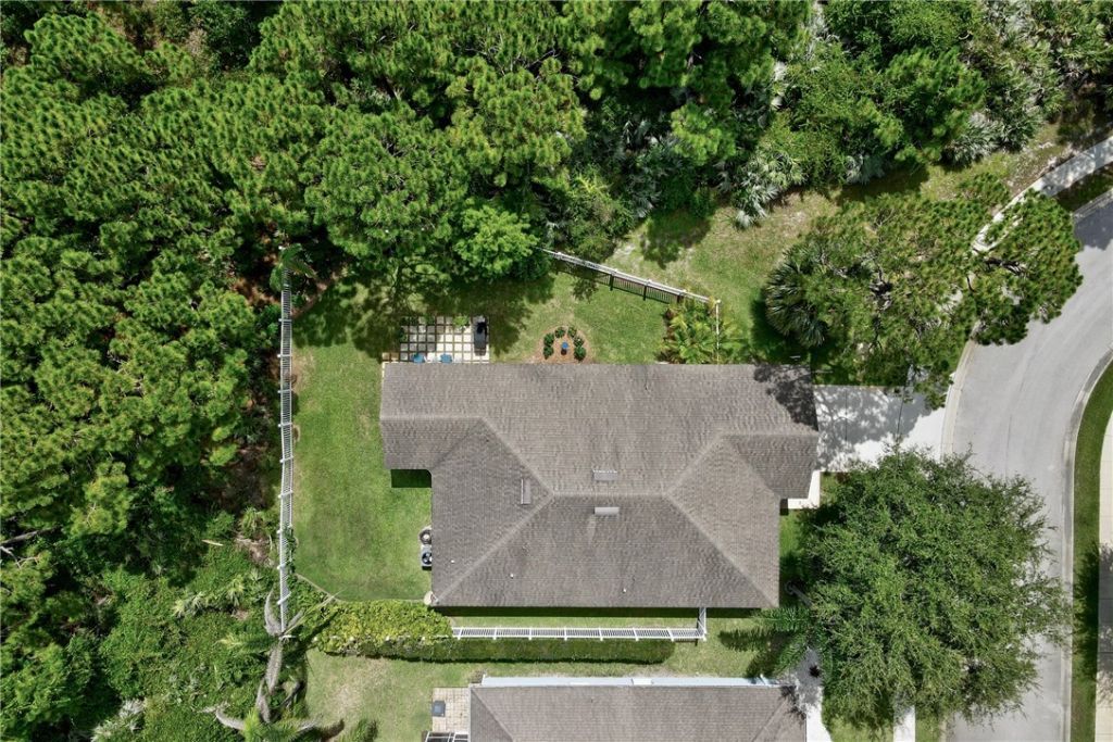 250 Briarcliff Circle, Sebastian, FL 32958 Photo