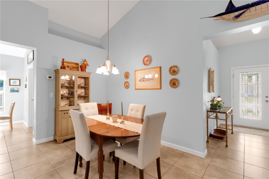 250 Briarcliff Circle, Sebastian, FL 32958 Photo