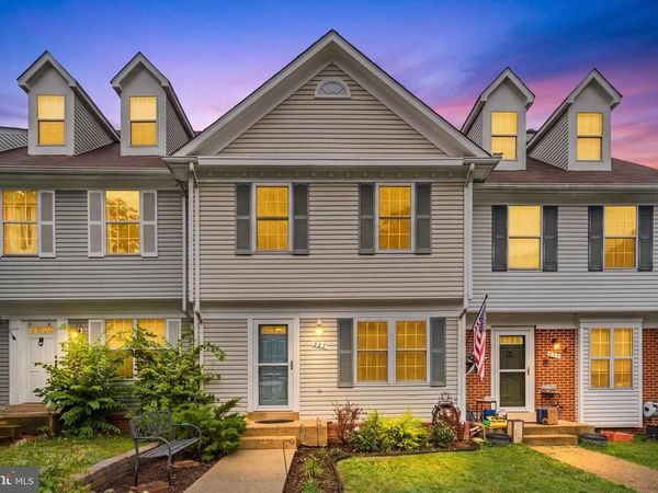 227 FINCHINGFIELD COURT, STERLING, VA 20165