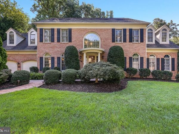 9105 OAK CHASE COURT, FAIRFAX STATION, VA 22039