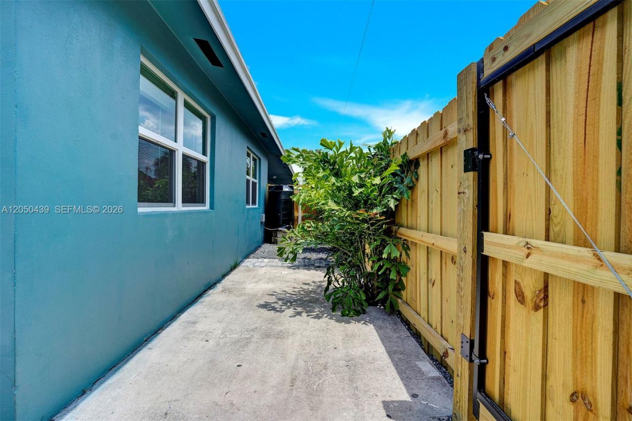 929 S N St, Unit 5, Lake Worth, FL 33460 Photo