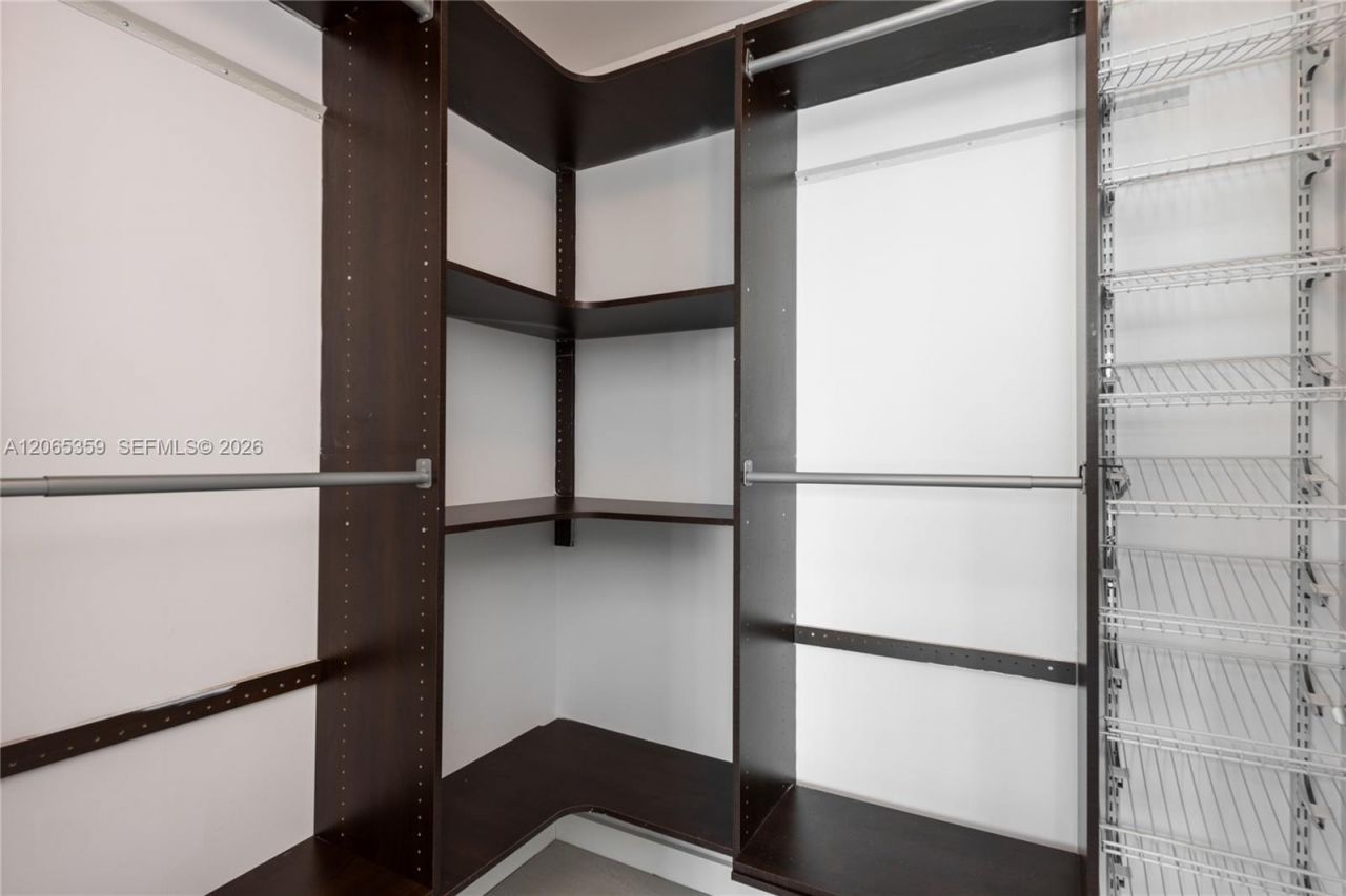 92 SW 3rd Street , Unit 2812, Miami, FL 33130 Photo