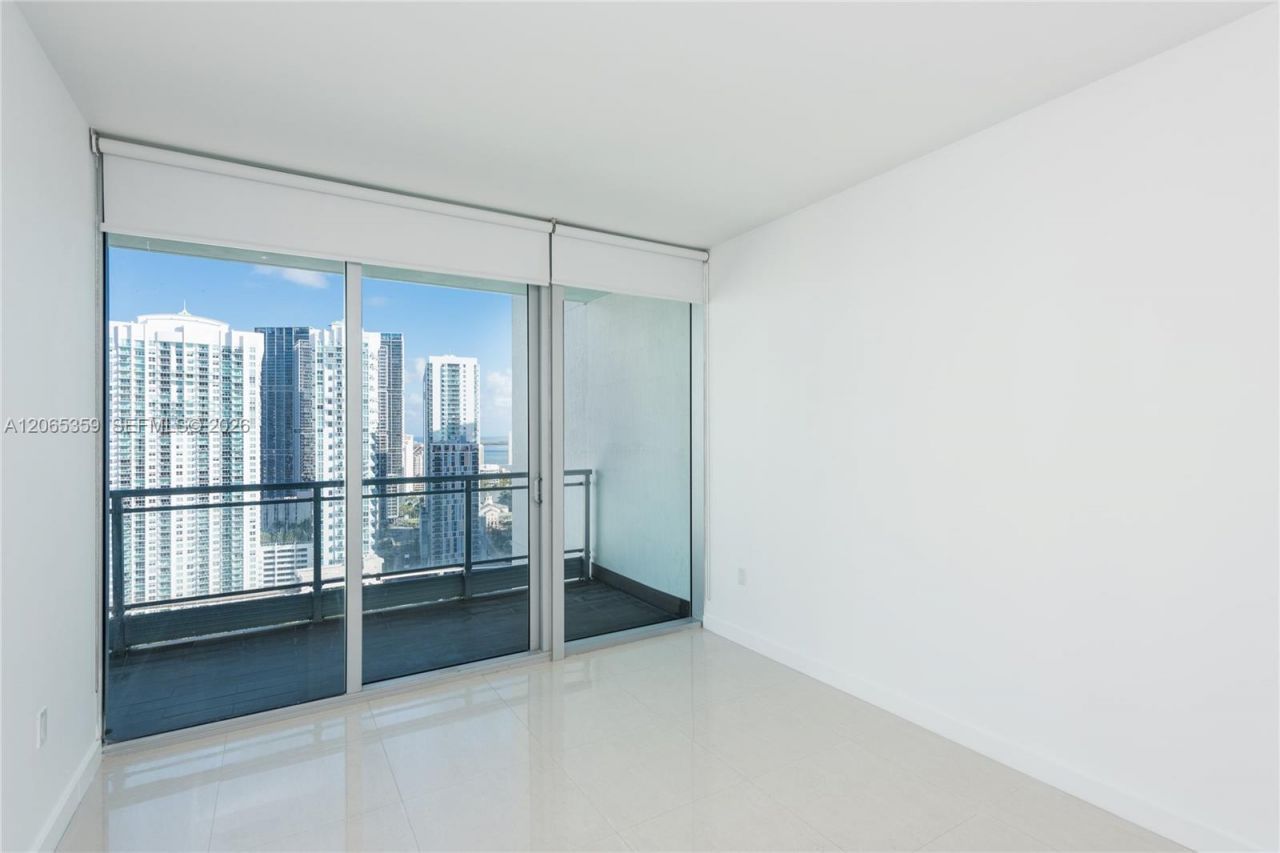 92 SW 3rd Street , Unit 2812, Miami, FL 33130 Photo