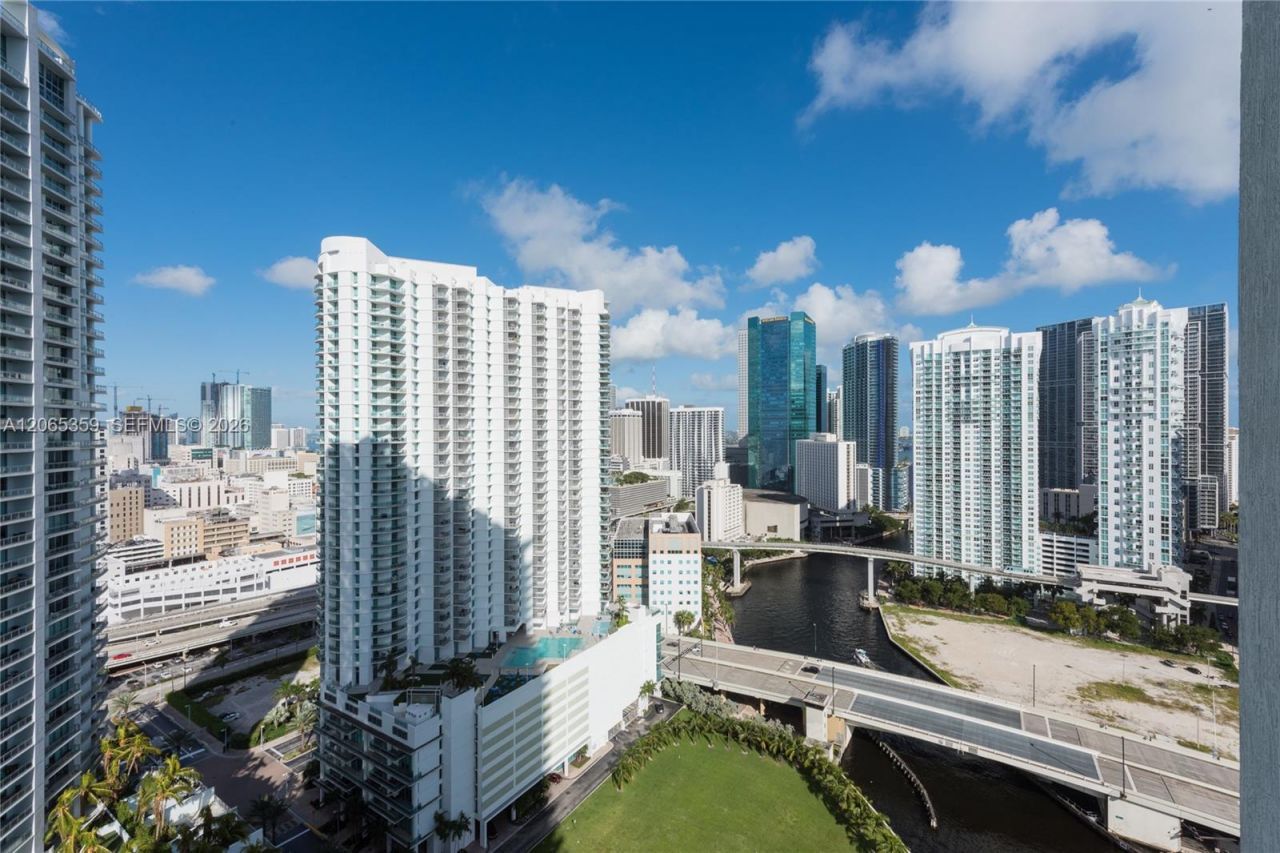 92 SW 3rd Street , Unit 2812, Miami, FL 33130 Photo