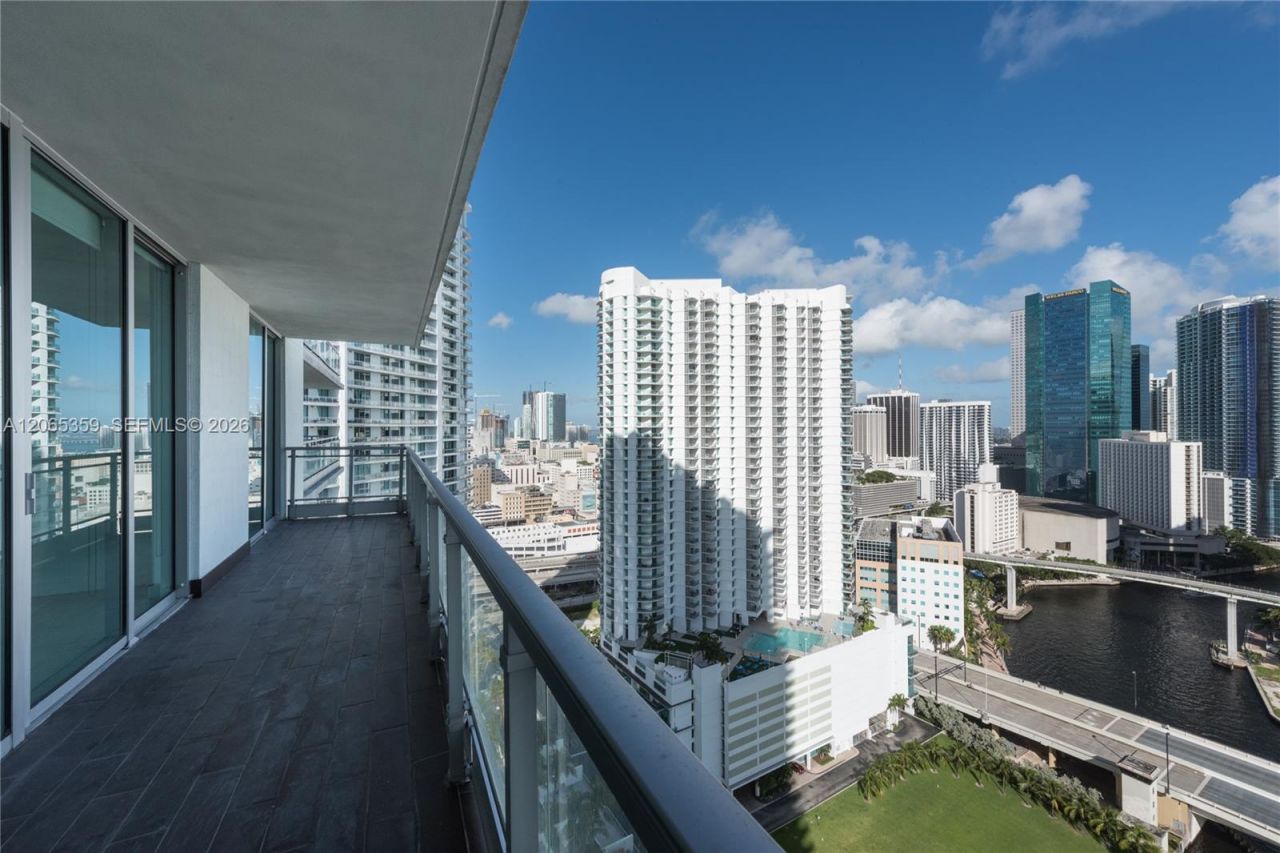 92 SW 3rd Street , Unit 2812, Miami, FL 33130 Photo