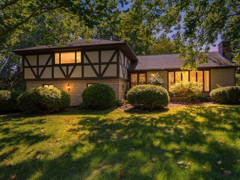 3816 James Avenue, Huron, OH 44839 Photo 2