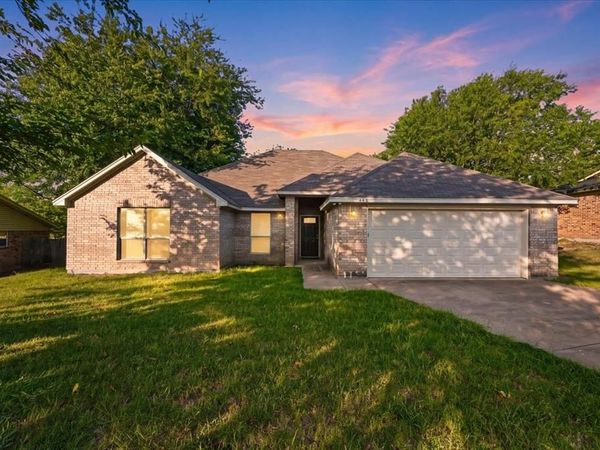 440 Pecan Drive, Aledo, TX 76008