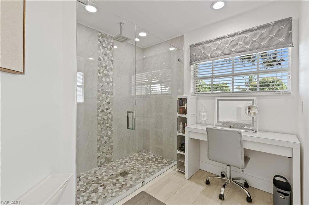 9052 Cypress Dr N, Fort Myers, FL 33967 Photo