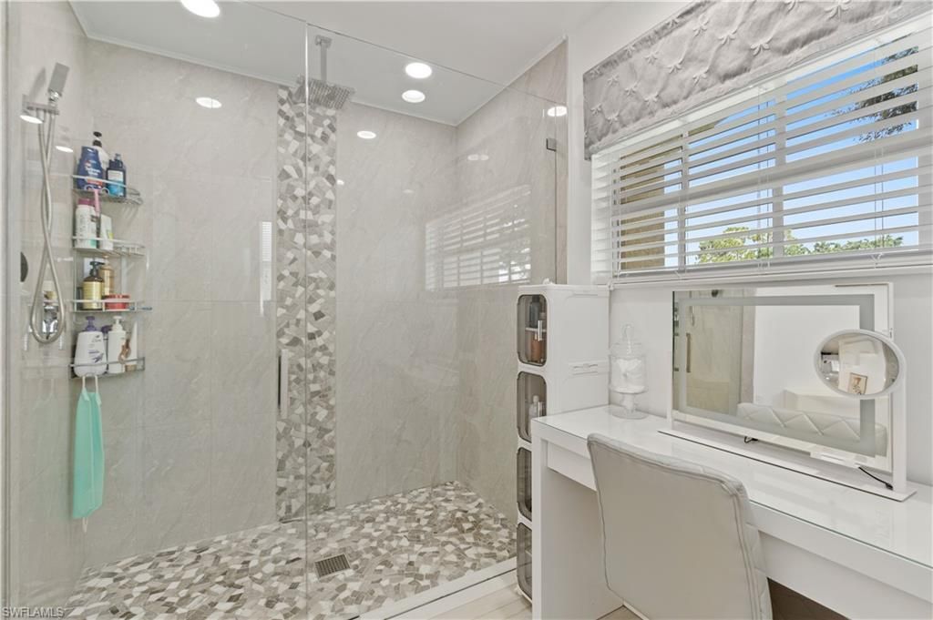 9052 Cypress Dr N, Fort Myers, FL 33967 Photo