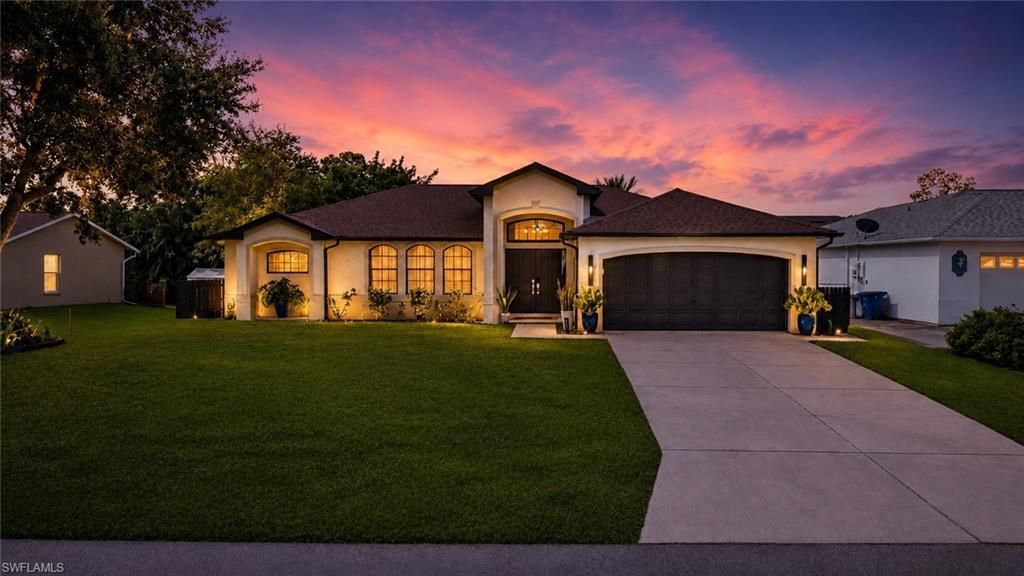 9052 Cypress Dr N, Fort Myers, FL 33967 Photo