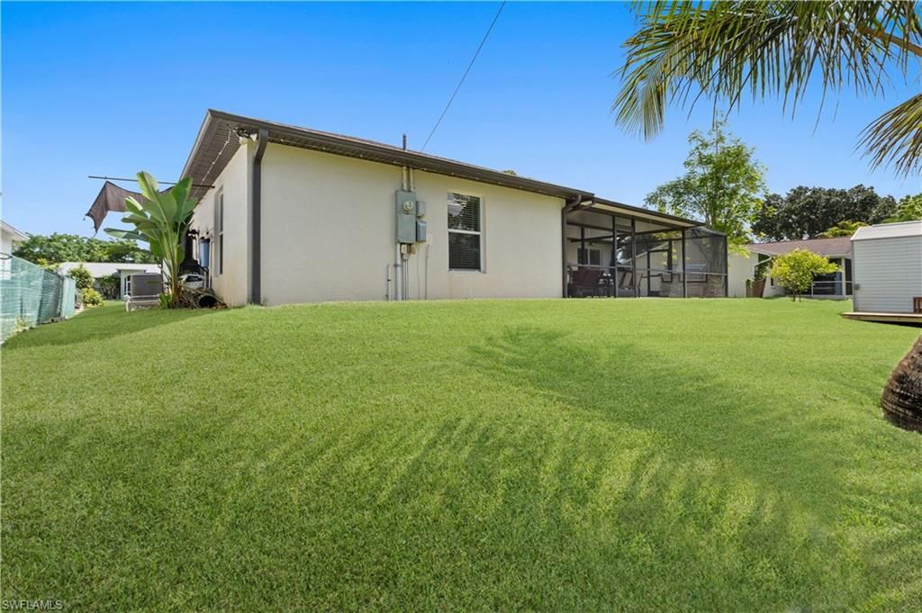 9052 Cypress Dr N, Fort Myers, FL 33967 Photo