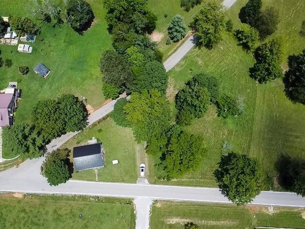 1044 Apple Grove Road, Smiths Grove, KY 42171