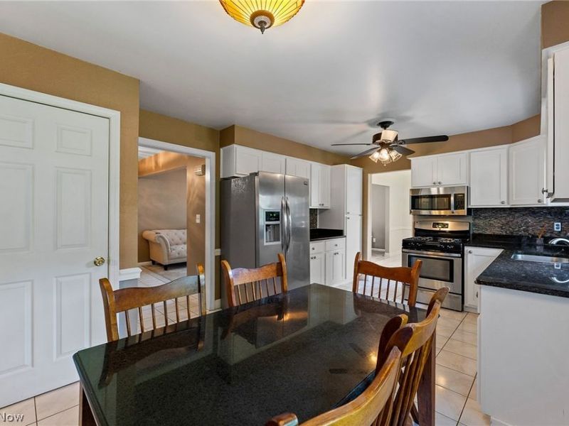 178 Shorehaven Drive, Boardman, OH 44512 Photo 7