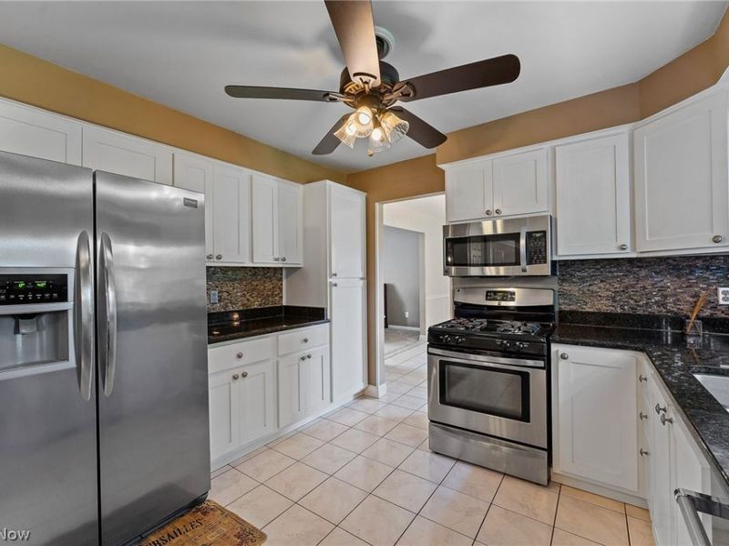 178 Shorehaven Drive, Boardman, OH 44512 Photo 8