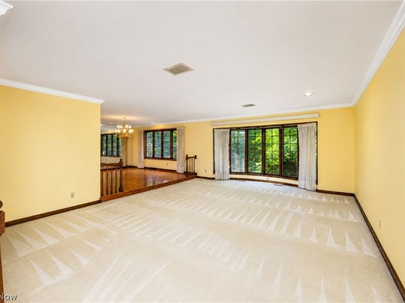 16 S Bentley Drive SE, Canton, OH 44709 Photo 12