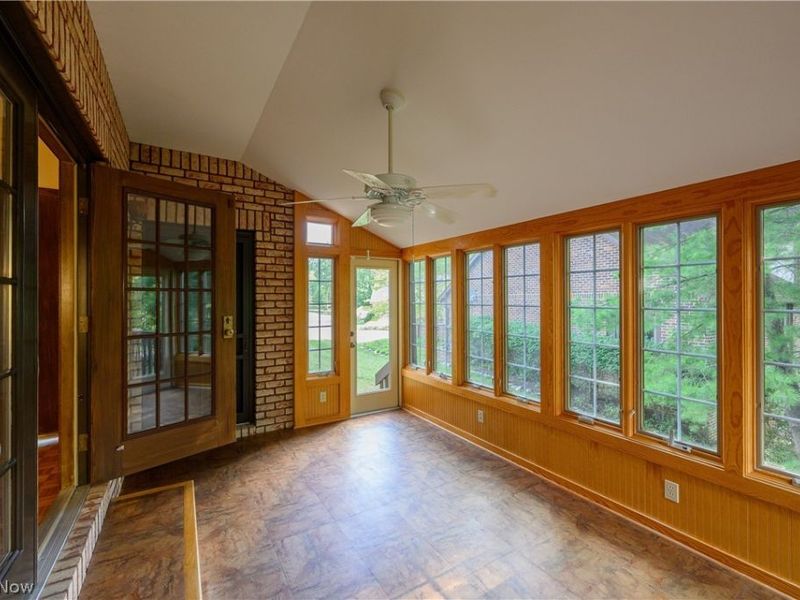 16 S Bentley Drive SE, Canton, OH 44709 Photo 24