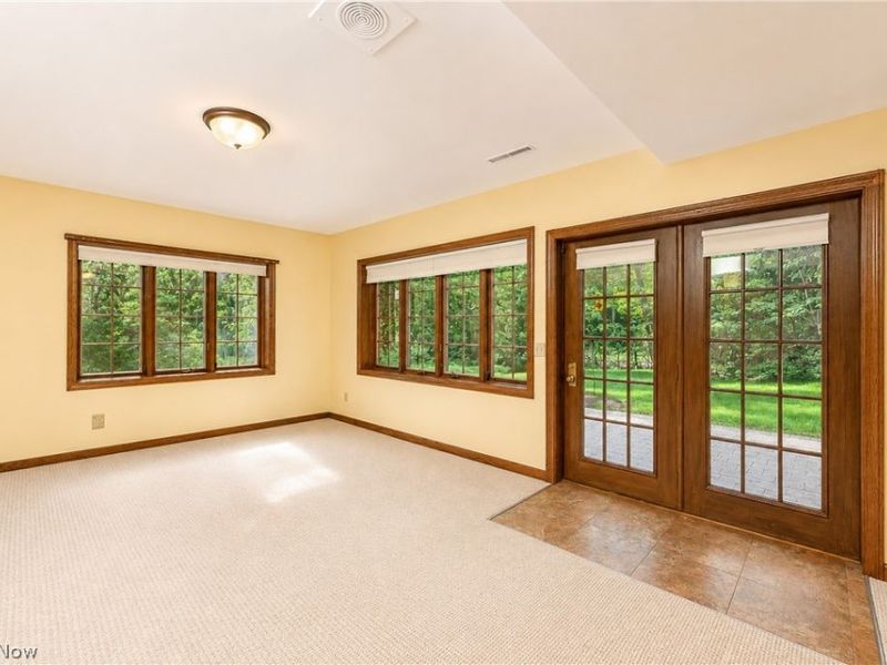 16 S Bentley Drive SE, Canton, OH 44709 Photo 36