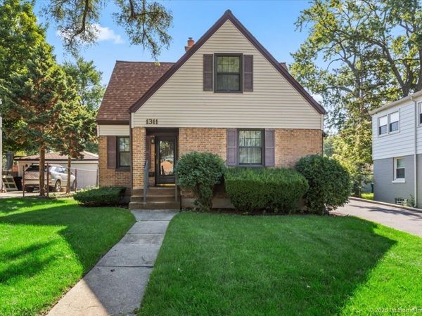 1311 Heidorn Avenue , Westchester, IL 60154
