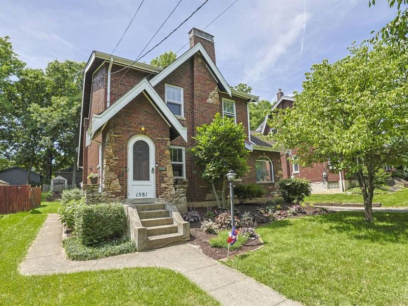 1581 Wittekind Terrace, Cincinnati, OH 45224 Photo 1
