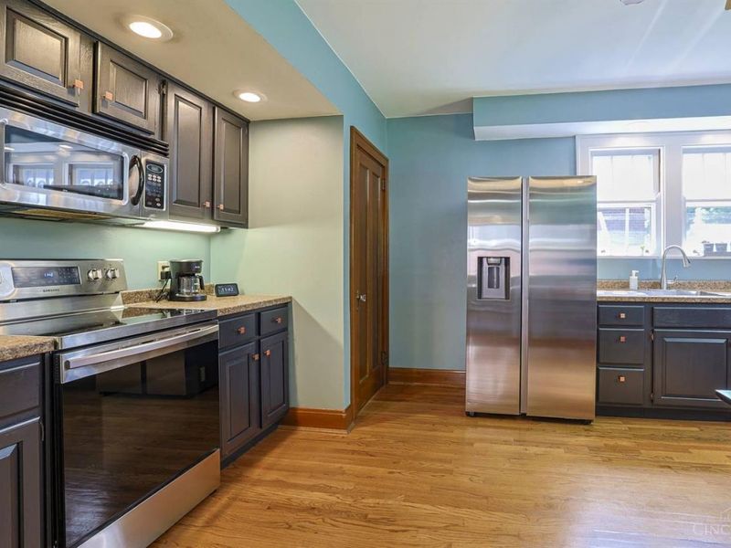 1581 Wittekind Terrace, Cincinnati, OH 45224 Photo 17