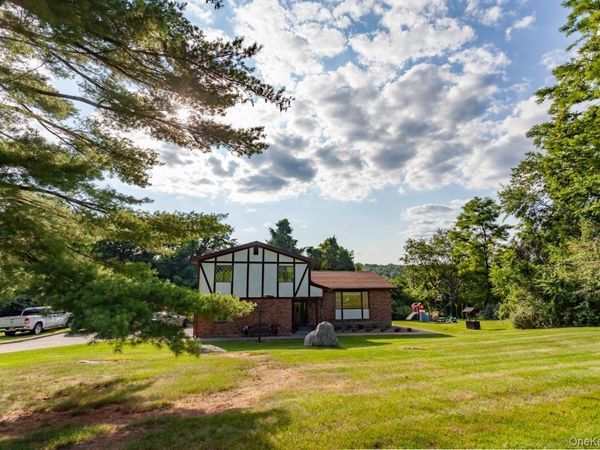 15 Cindy Lane, Putnam Valley, NY 10579