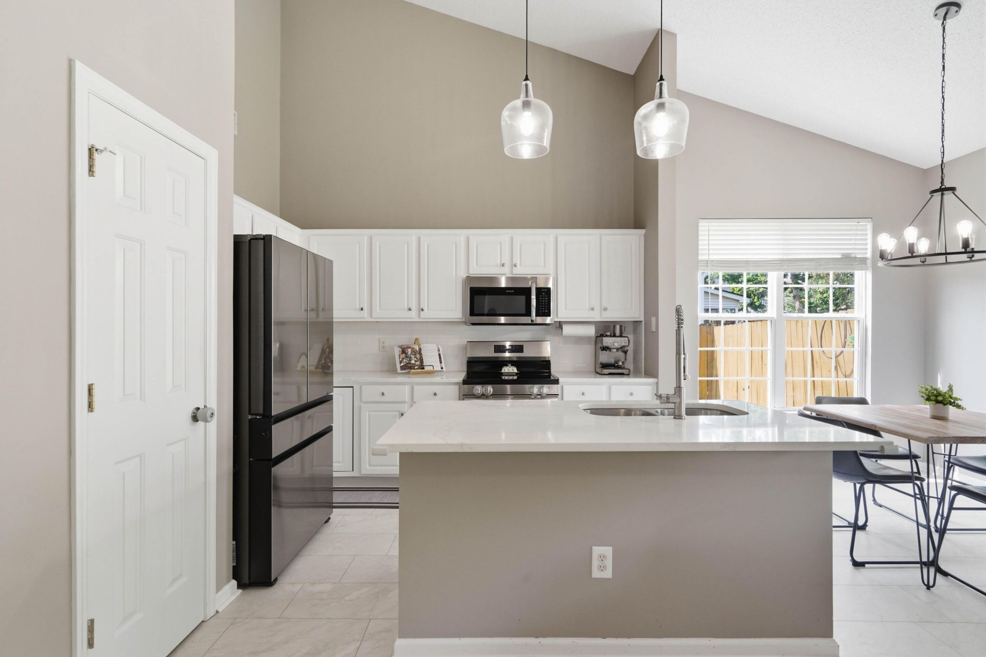 150 Cabrill Drive Photo 12