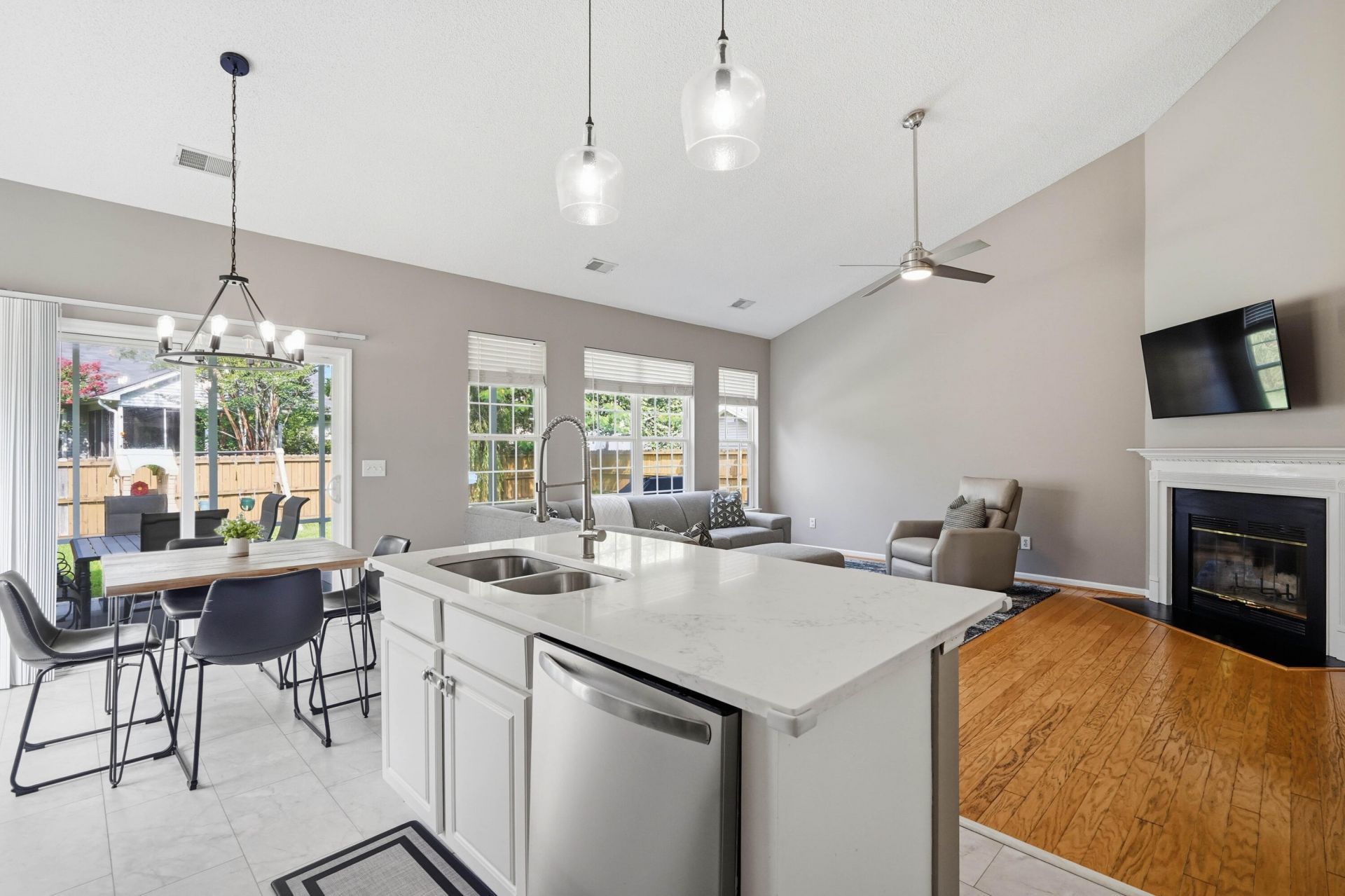 150 Cabrill Drive Photo 14