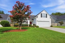 150 Cabrill Drive photo 4