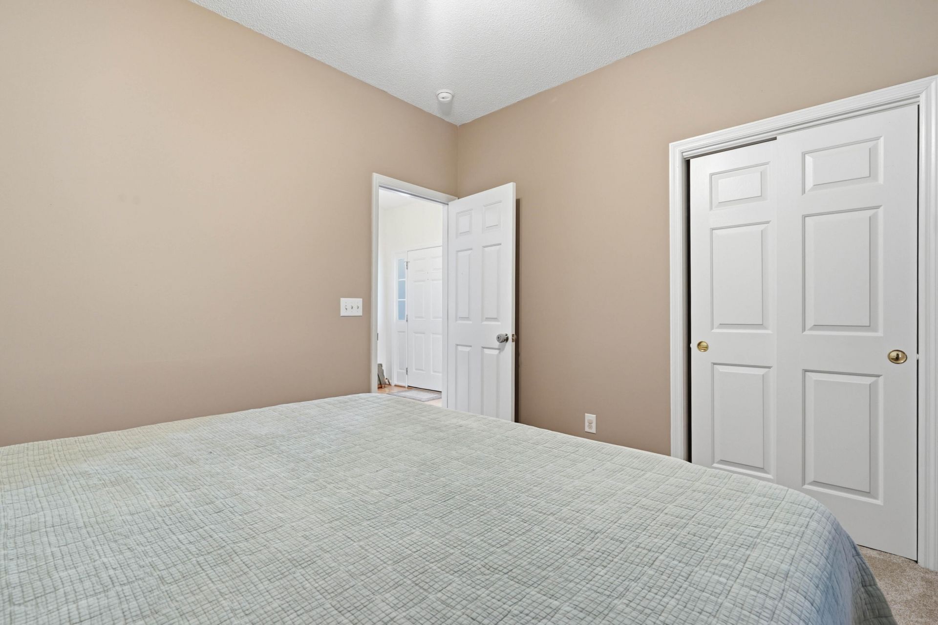 150 Cabrill Drive Photo 32