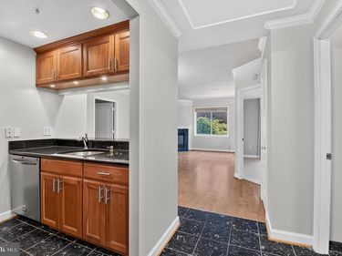 901 N MONROE STREET, Unit 314, ARLINGTON, VA 22201