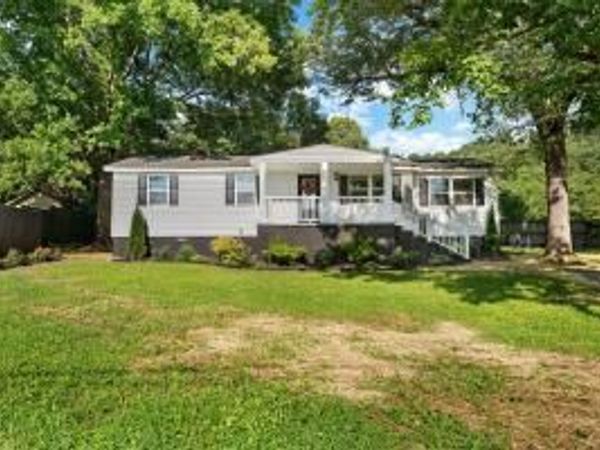 90 Whitman Street , Ringgold, GA 30736