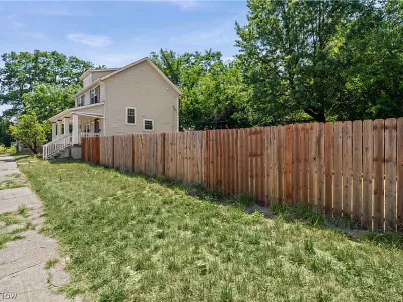 1696 E 85th Street, Cleveland, OH 44106 Photo 4