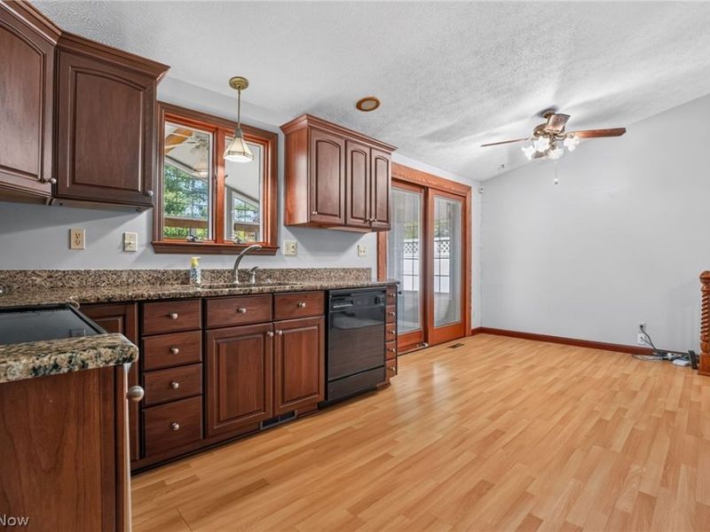 779 Cricket Avenue, Conneaut, OH 44030 Photo 11
