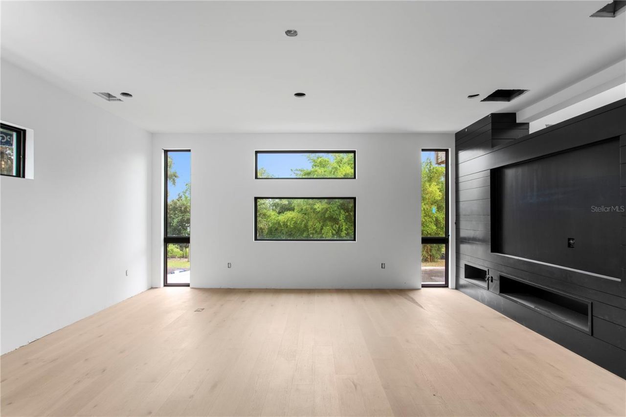 2309 N Riverside Drive, Tampa, FL 33602 Photo
