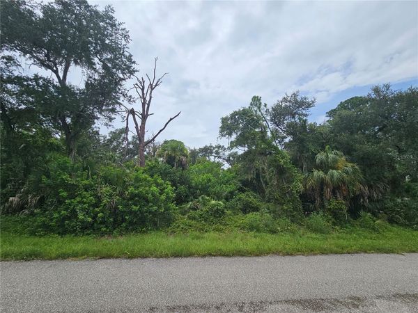 441 LEMOYNE STREET , PORT CHARLOTTE, FL 33954