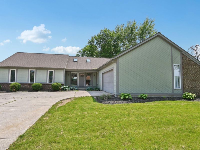 1727 Sioux Court , Grove City, OH 43123 Photo 3