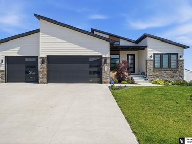 7434 Anselm Lane, Lincoln, NE 68516