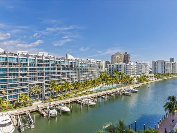 3001 NE 185th St , Unit 707, Aventura, FL 33180