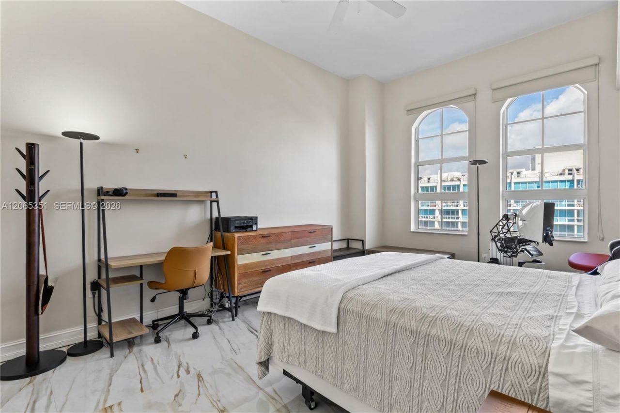 3001 NE 185th St , Unit 707, Aventura, FL 33180 Photo