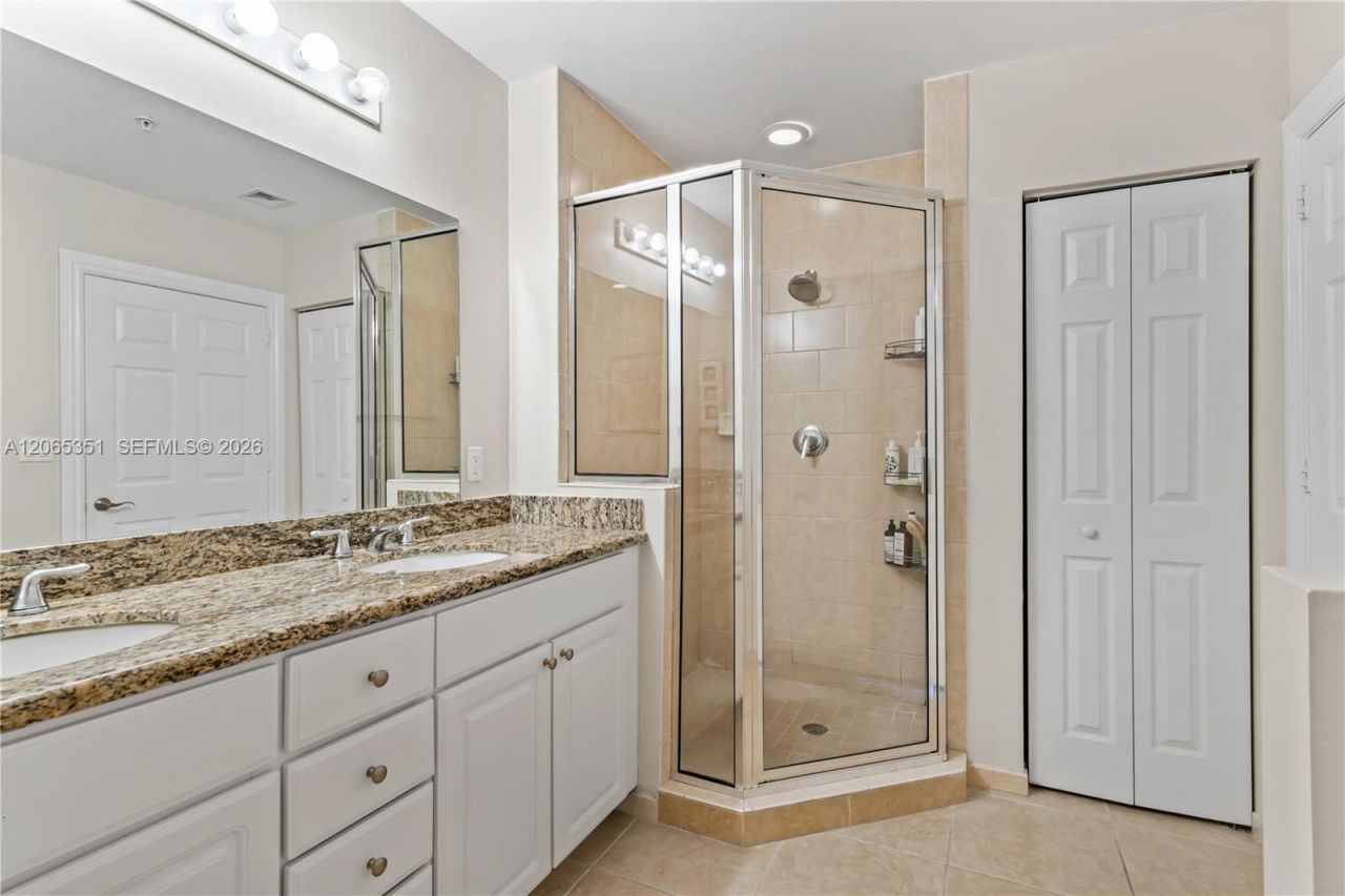 3001 NE 185th St , Unit 707, Aventura, FL 33180 Photo