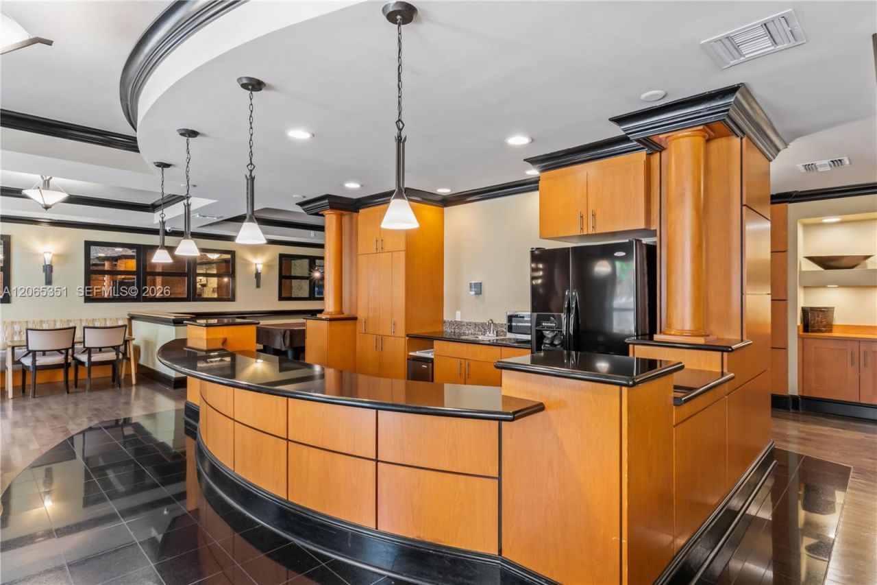 3001 NE 185th St , Unit 707, Aventura, FL 33180 Photo