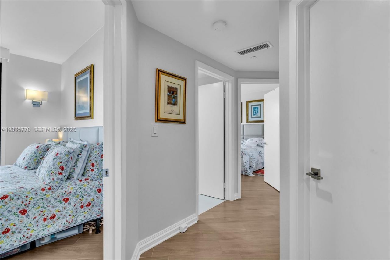 2000 Island Blvd, Unit 2006, Aventura, FL 33160 Photo