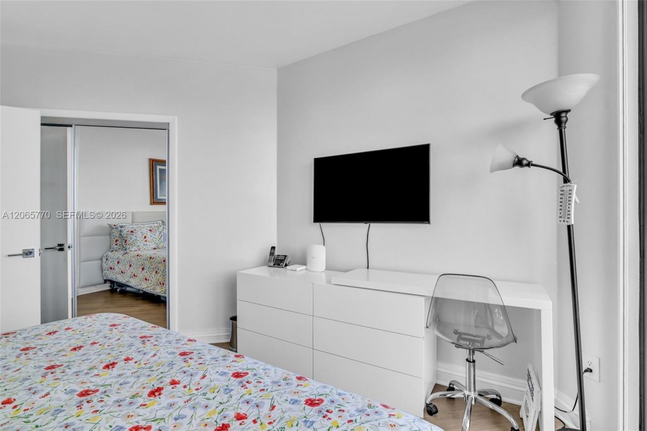 2000 Island Blvd, Unit 2006, Aventura, FL 33160 Photo