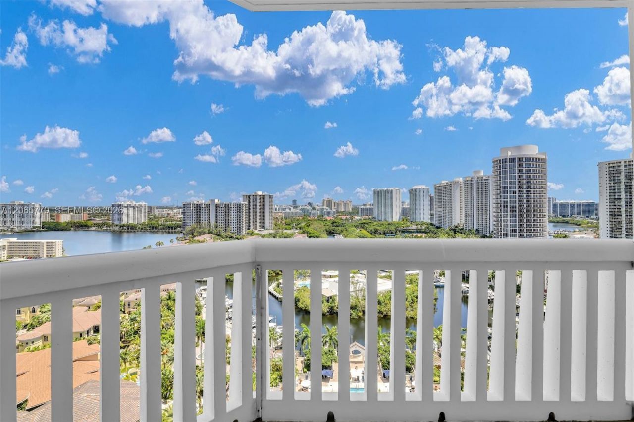 2000 Island Blvd, Unit 2006, Aventura, FL 33160 Photo