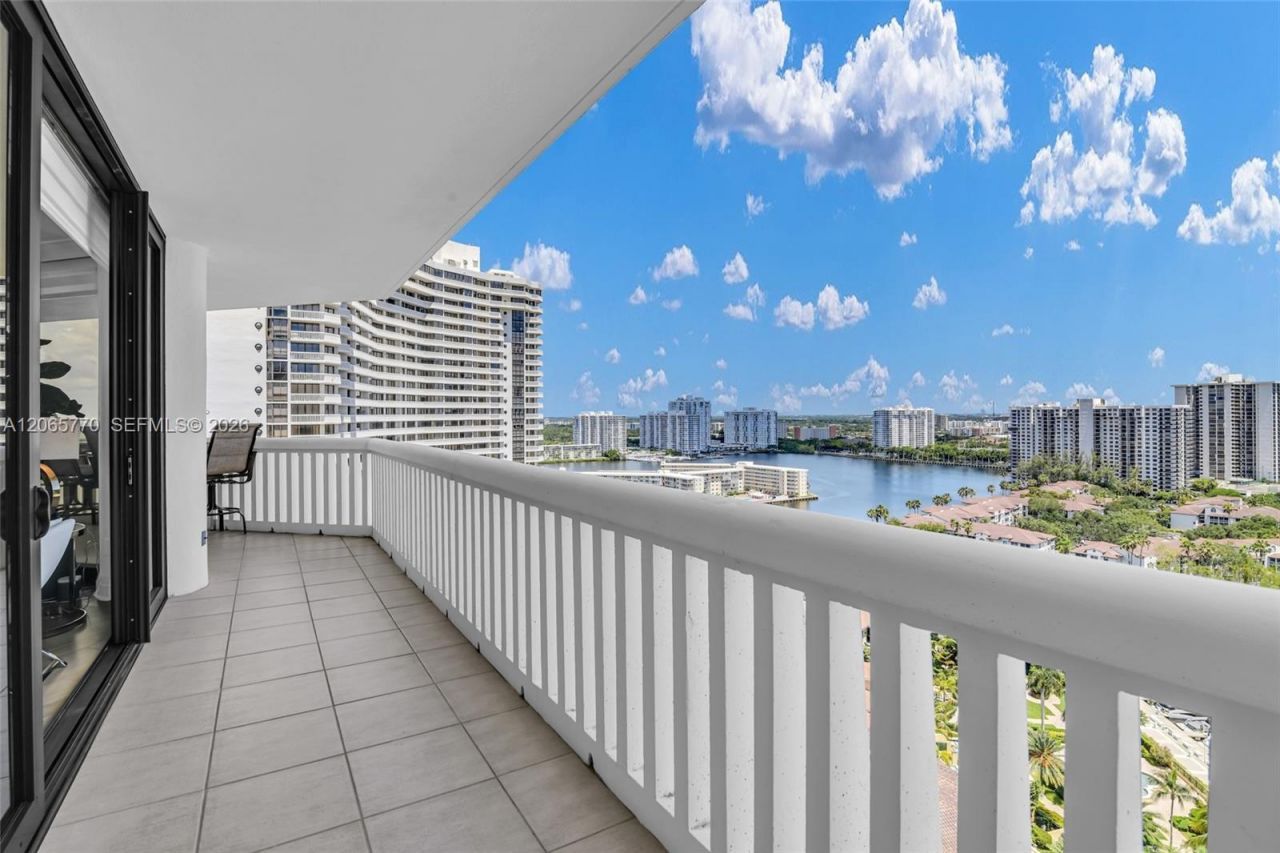 2000 Island Blvd, Unit 2006, Aventura, FL 33160 Photo