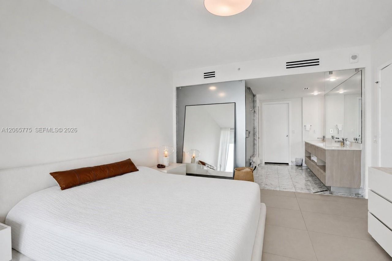 3131 NE 7th Ave, Unit 306, Miami, FL 33137 Photo