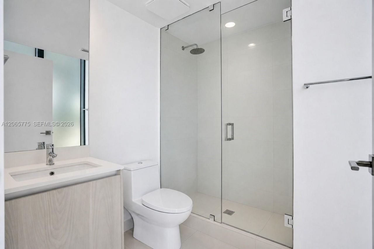 3131 NE 7th Ave, Unit 306, Miami, FL 33137 Photo