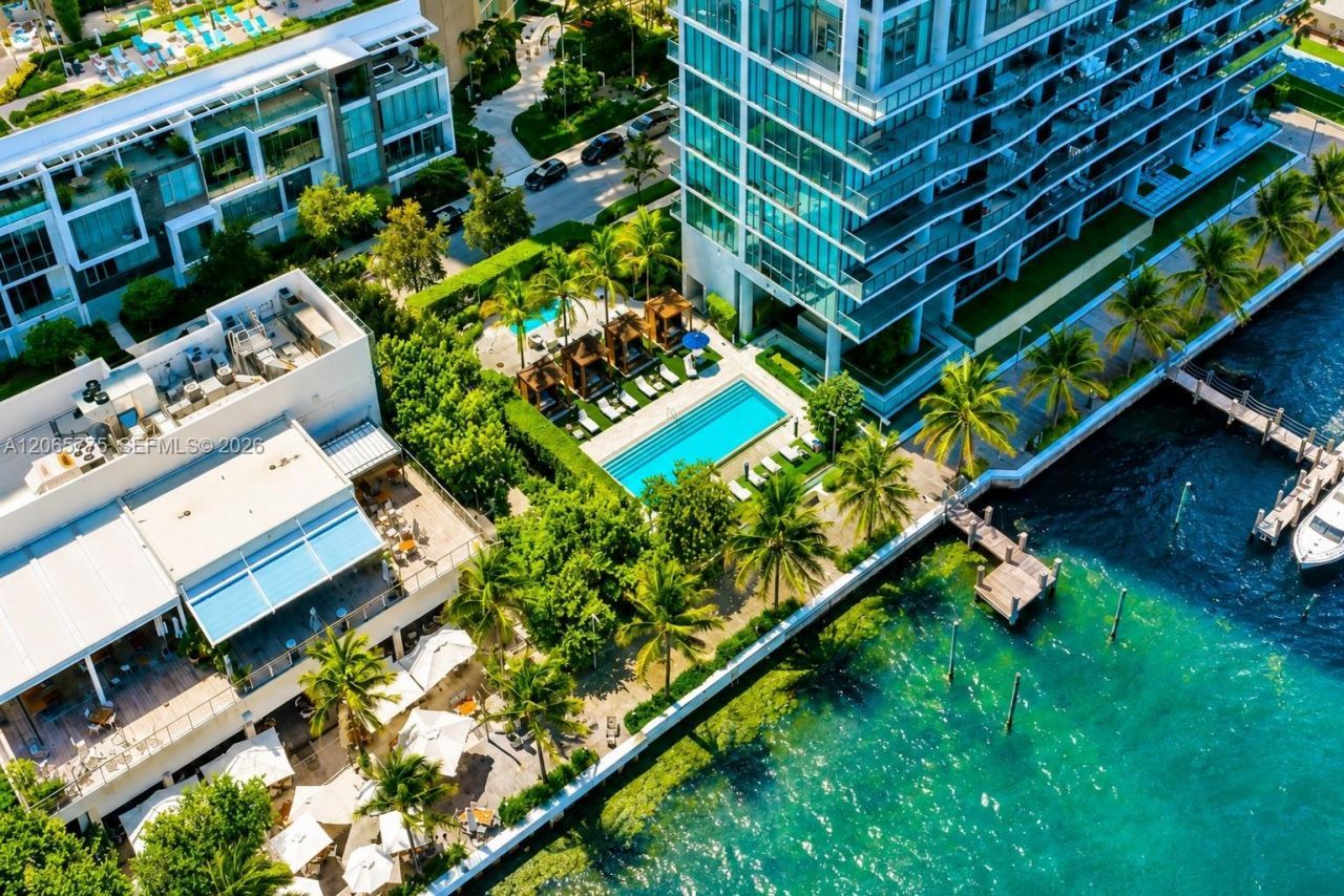 3131 NE 7th Ave, Unit 306, Miami, FL 33137 Photo